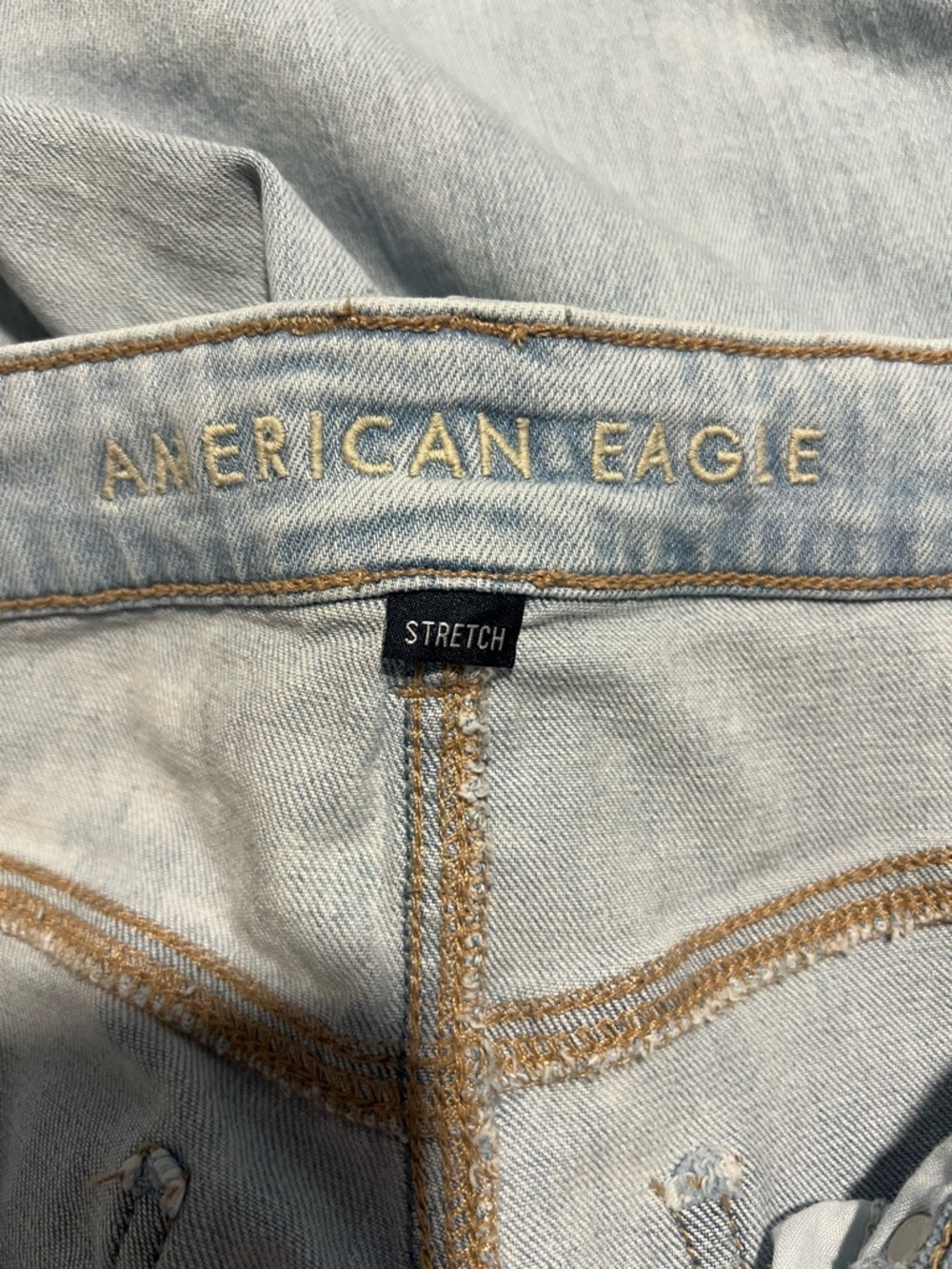 American Eagle Wide Leg Baggy Low Rise Light Wash Jeans - Picture 4 of 9